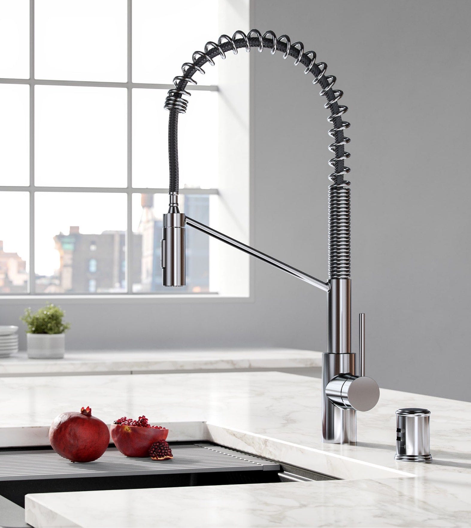 Oletto™ Commercial Style Kitchen Faucet / KPF-2631CH