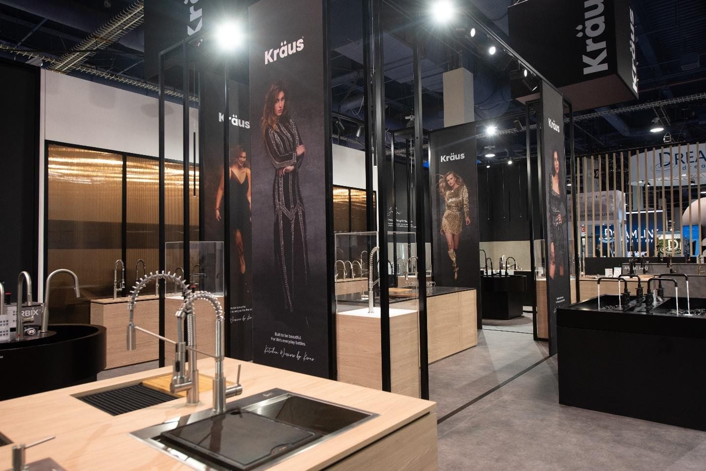 kraus-kbis-2020-faucets-in-booth